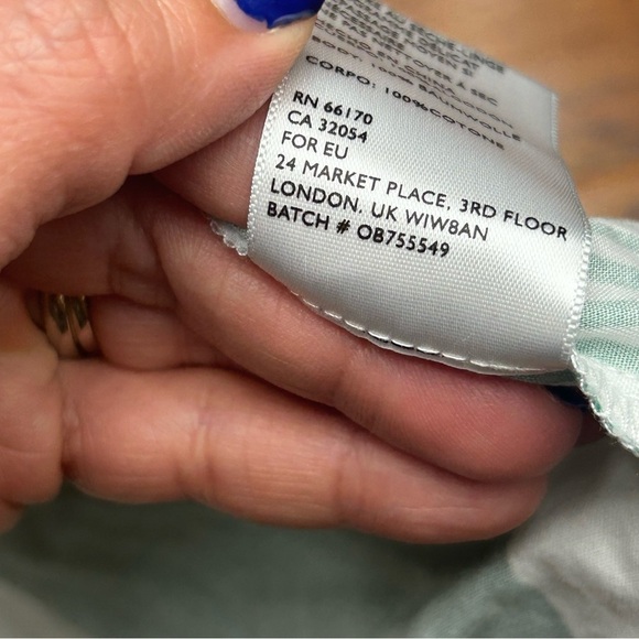 Urban Outfitters Green and White Button Down Shirt - Picture 4 of 5